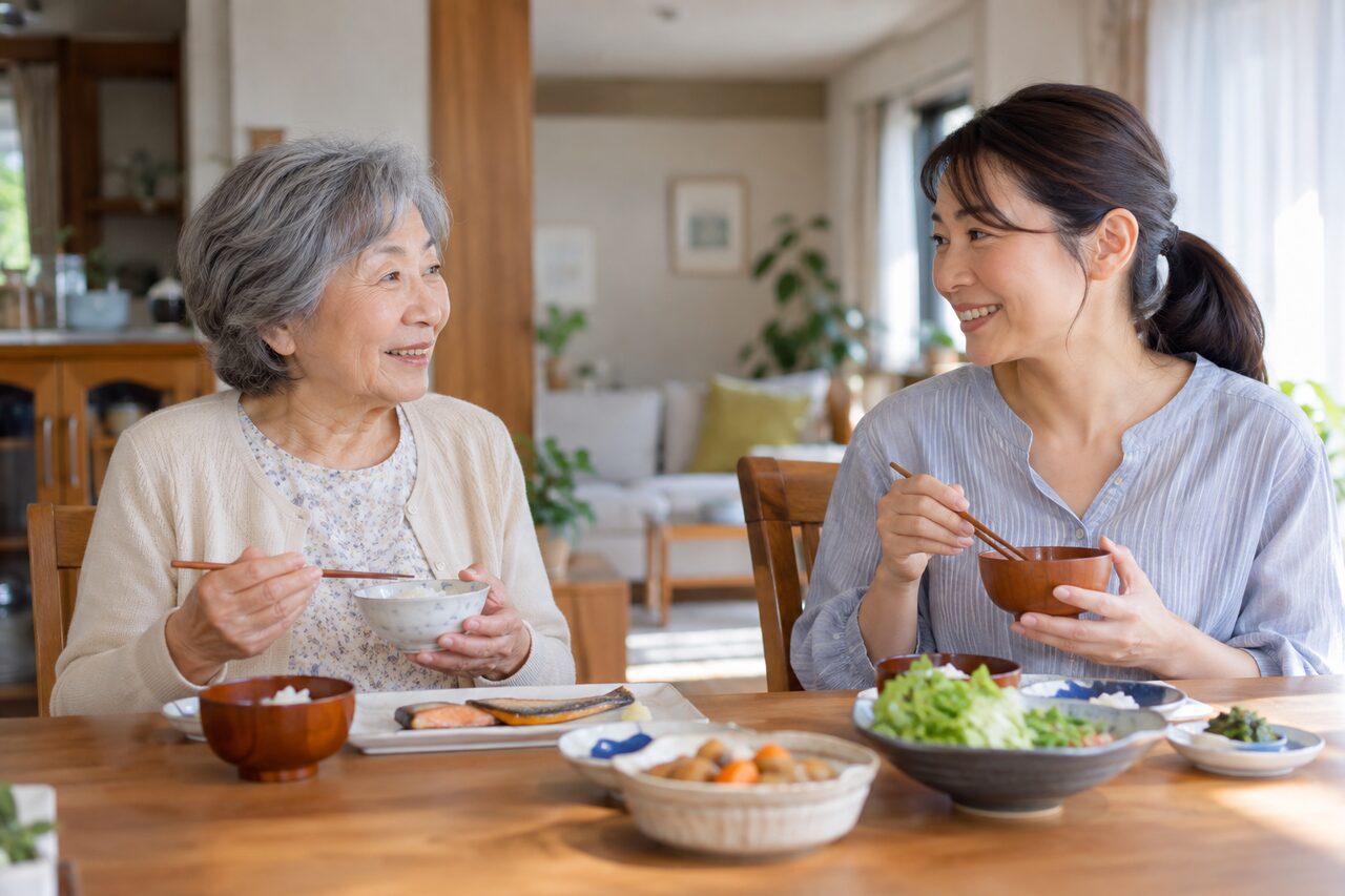 食卓で穏やかに話す親子
